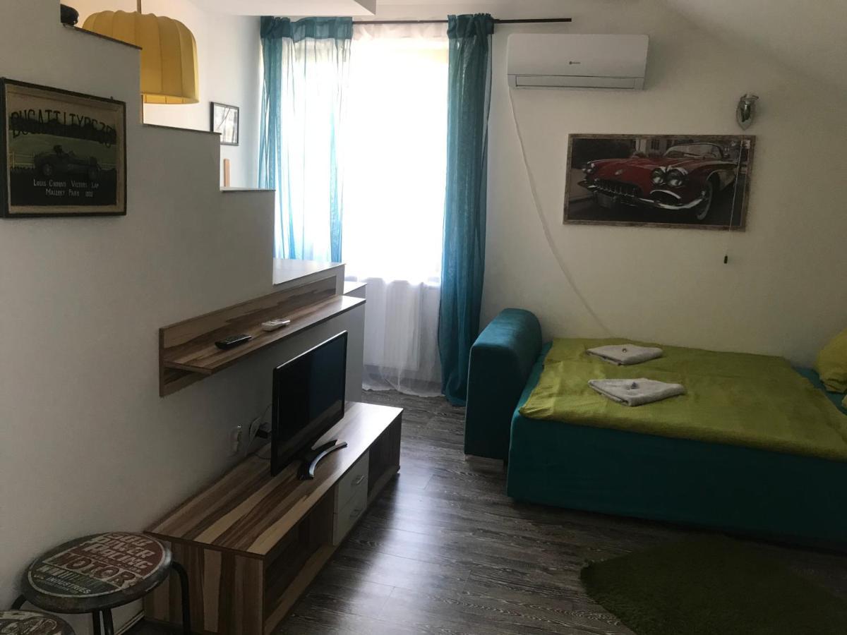 Old'S Car Zimmer & Apartment Vermietung Фельден-ам-Вёртер-Зе Экстерьер фото