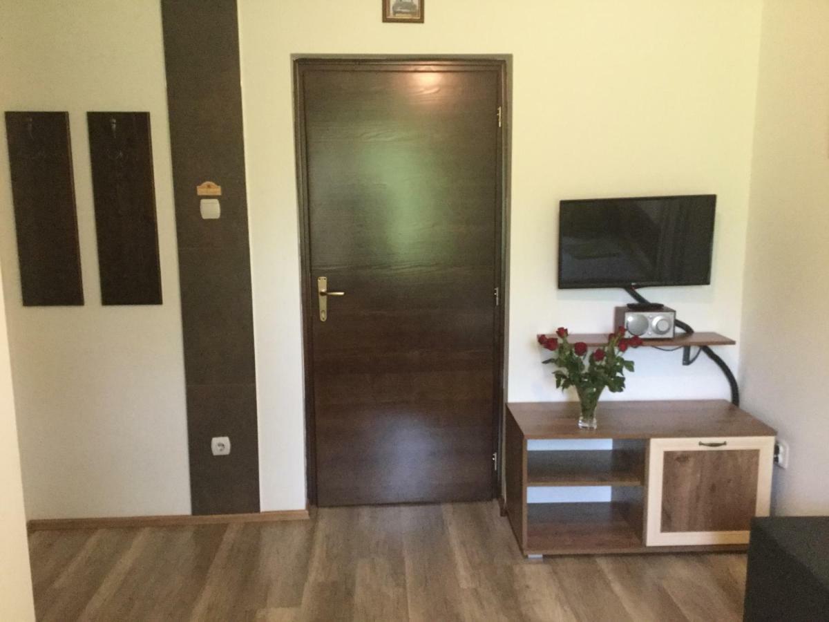 Old'S Car Zimmer & Apartment Vermietung Фельден-ам-Вёртер-Зе Экстерьер фото